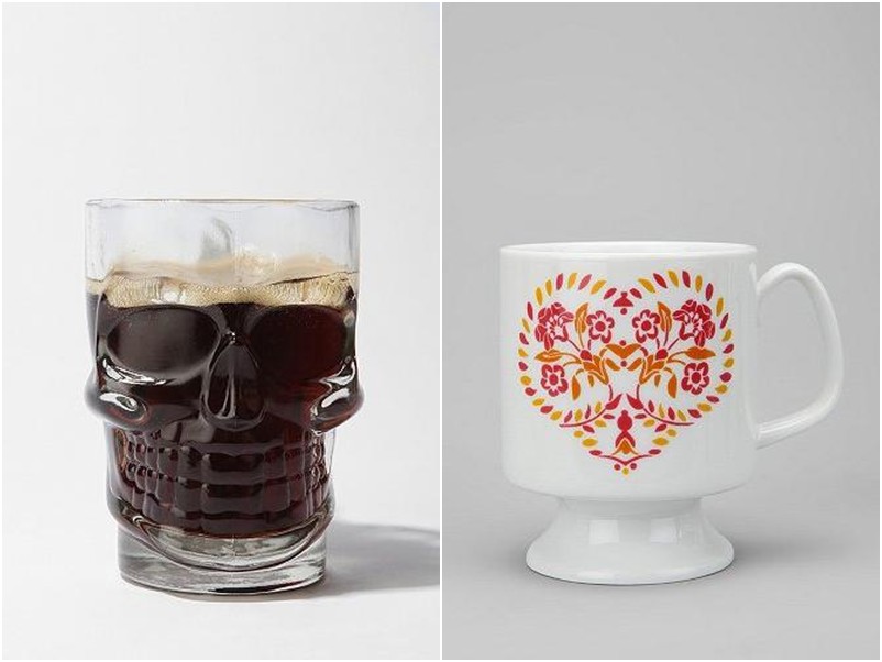 Canecas na Urban Outfitters - a da esquerda $14, a da direita $8