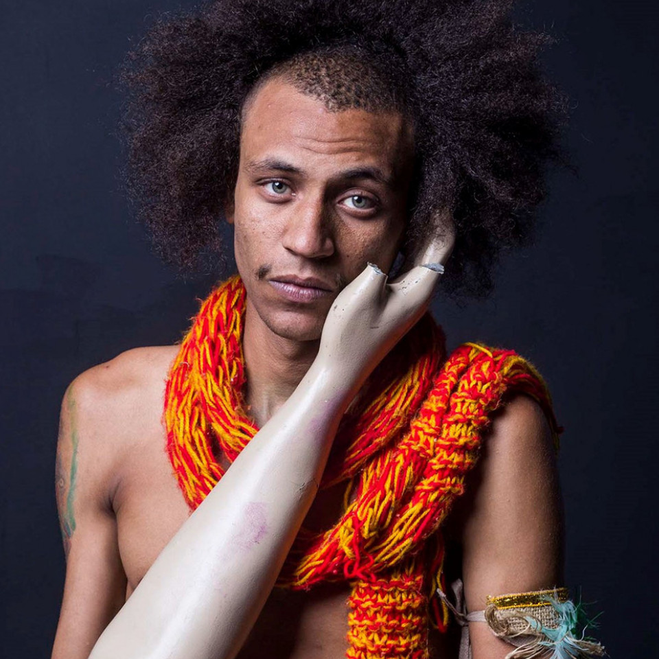 Edgar: "Exu está aí e sempre esteve, ele é a transformação, não é uma energia do mal. Ele foi demonizado pelos colonizadores"