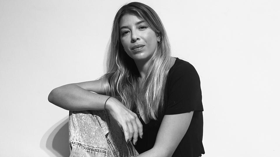 A coordenadora de intimidade Roberta Serrado, responsável por supervisionar as cenas íntimas de filmes como Motel Destino